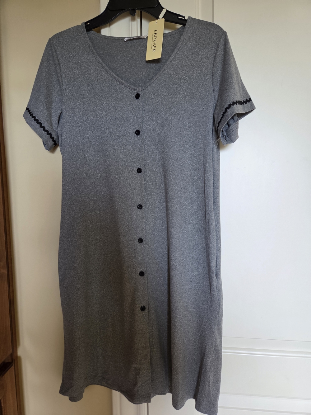 Ekouaer Grey Button-Front Short Sleeve Dress with Black Trim